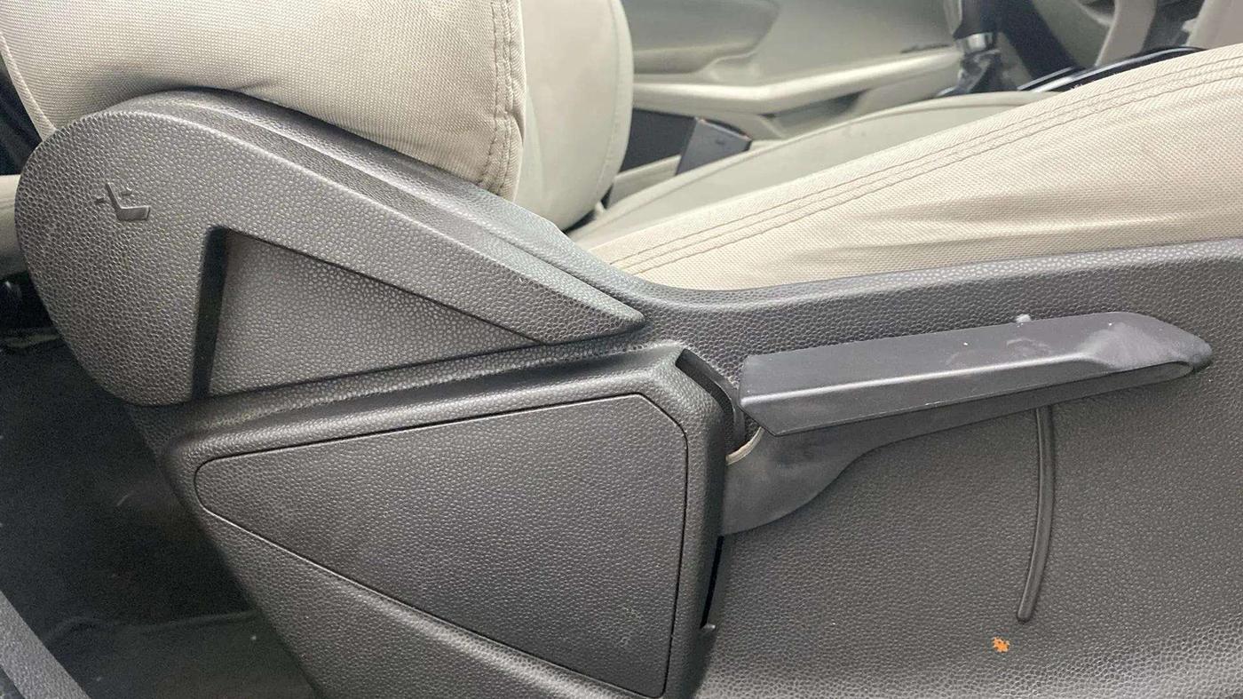 2014 Ford Ecosport TITANIUM 1.5L DIESEL, Diesel, Manual, 87,127 km, Driver Side Adjustment Panel