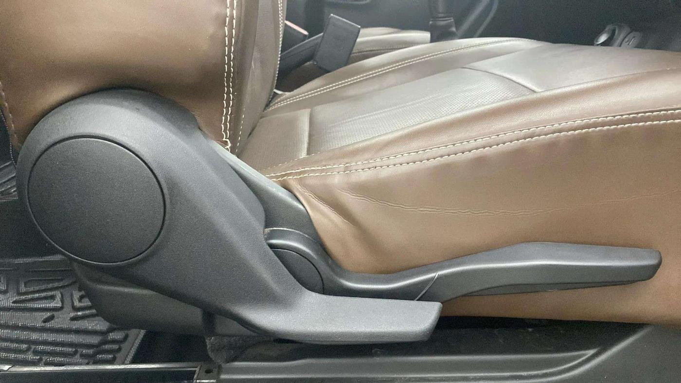 2022 Maruti Celerio ZXI PLUS, Petrol, Manual, 14,765 km, Driver Side Adjustment Panel
