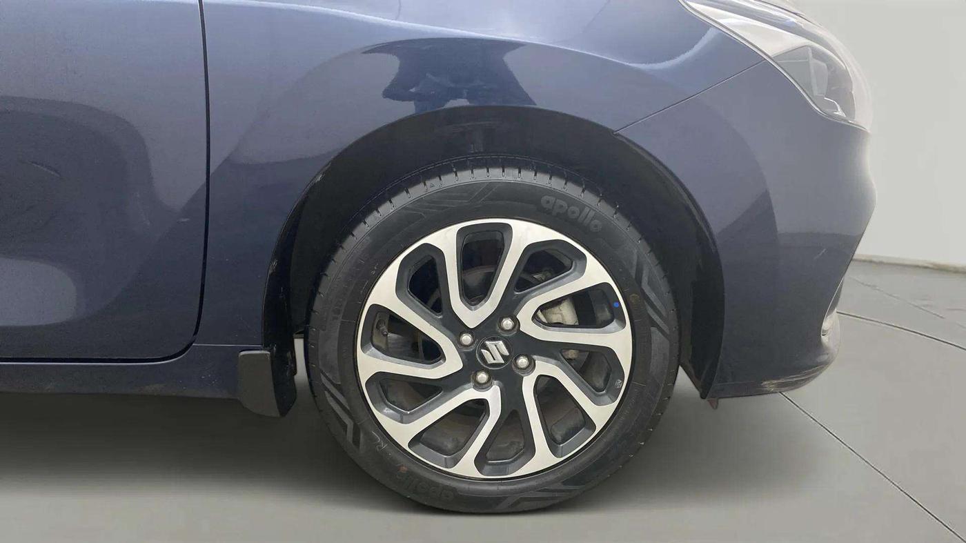2022 Maruti Baleno ALPHA 1.2 AGS, Petrol, Automatic, 15,610 km, Right Front Wheel