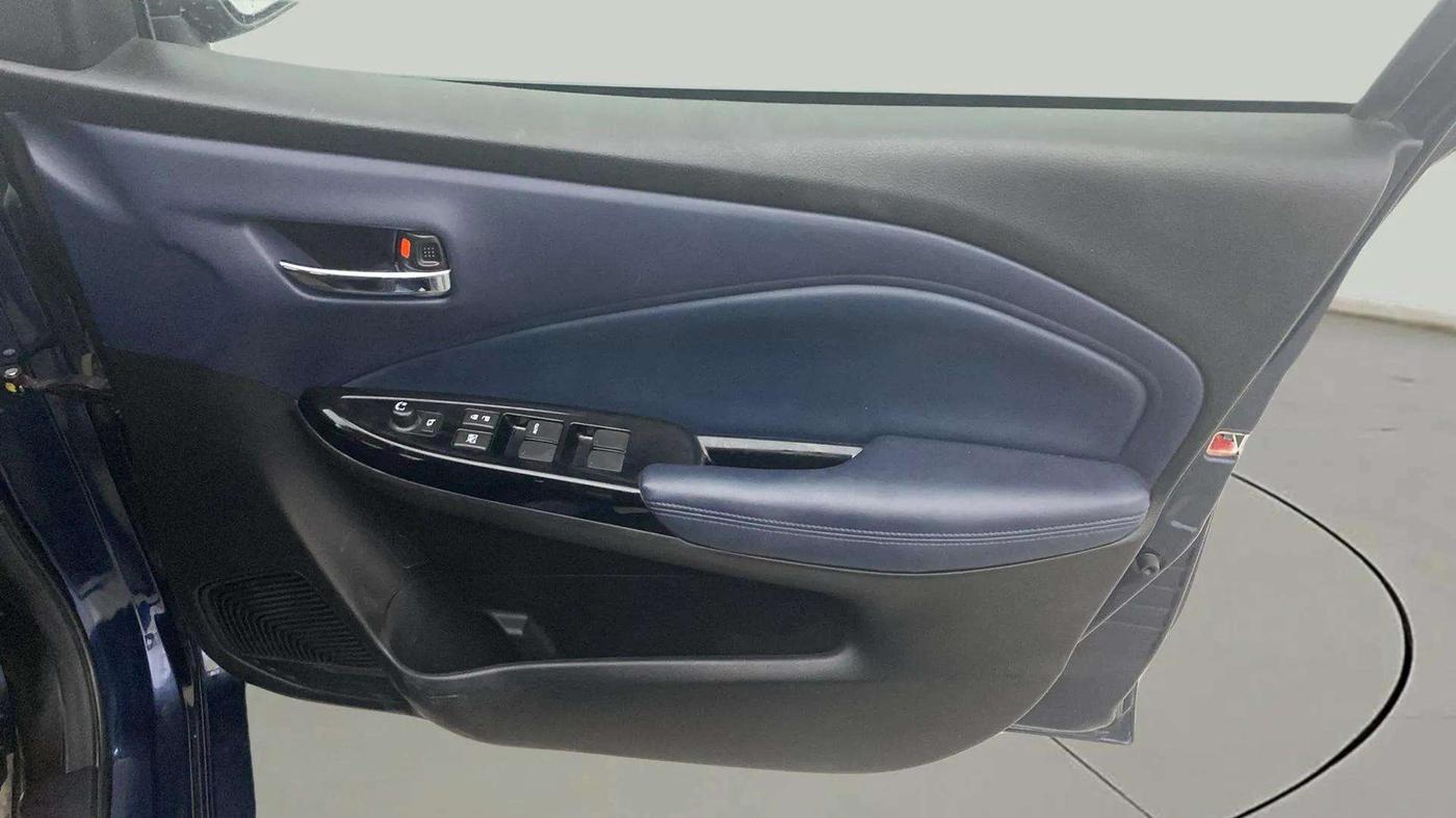 2022 Maruti Baleno ALPHA 1.2 AGS, Petrol, Automatic, 15,610 km, Driver Side Door Panels Control