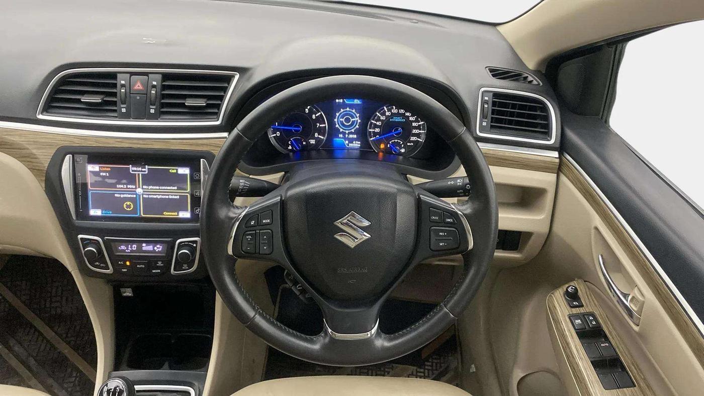 2018 Maruti Ciaz ALPHA 1.5 SHVS PETROL, Petrol, Manual, 30,345 km, Steering Wheel Close Up