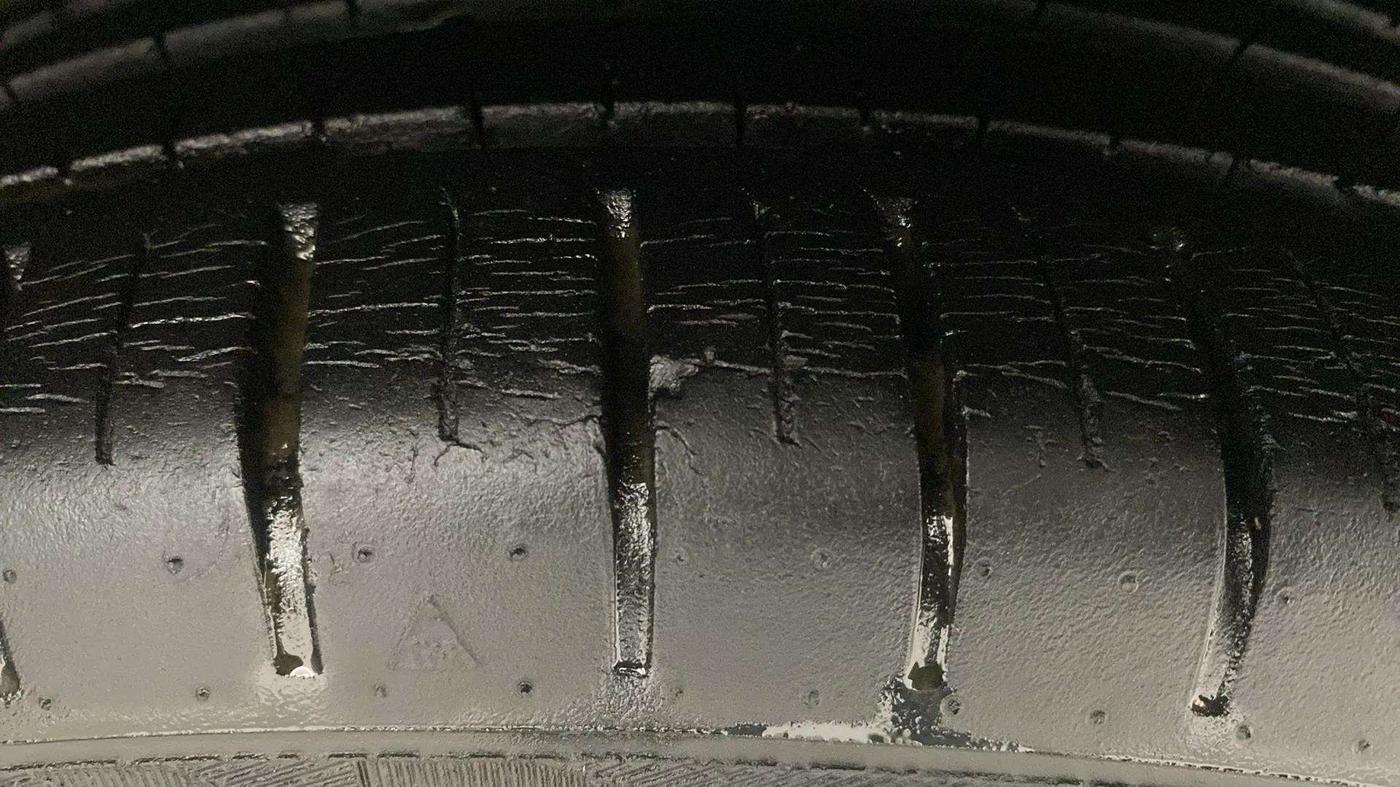 2018 Maruti Ciaz ALPHA 1.5 SHVS PETROL, Petrol, Manual, 30,345 km, Left Rear Tyre Tread