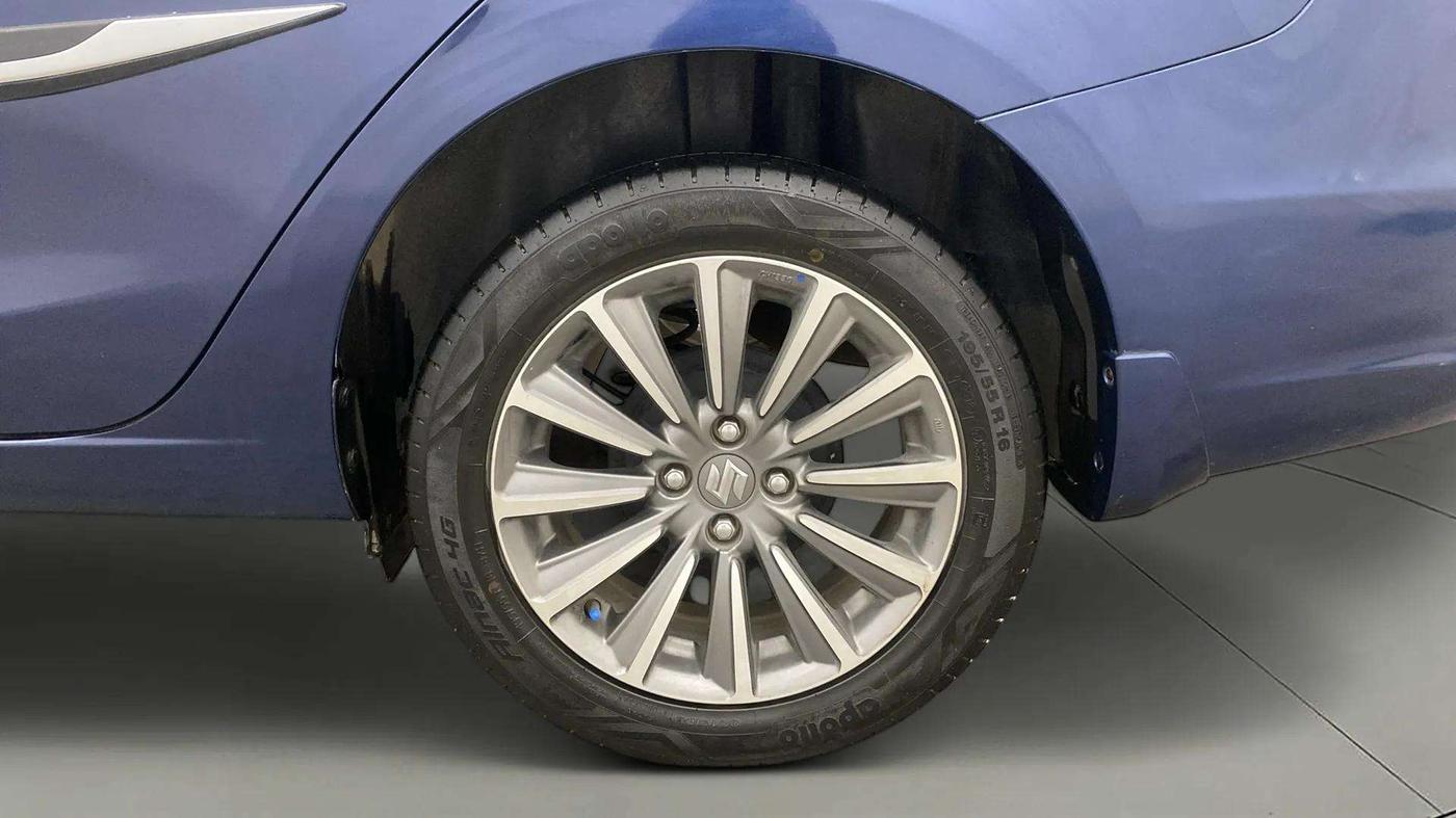 2018 Maruti Ciaz ALPHA 1.5 SHVS PETROL, Petrol, Manual, 30,345 km, Left Rear Wheel