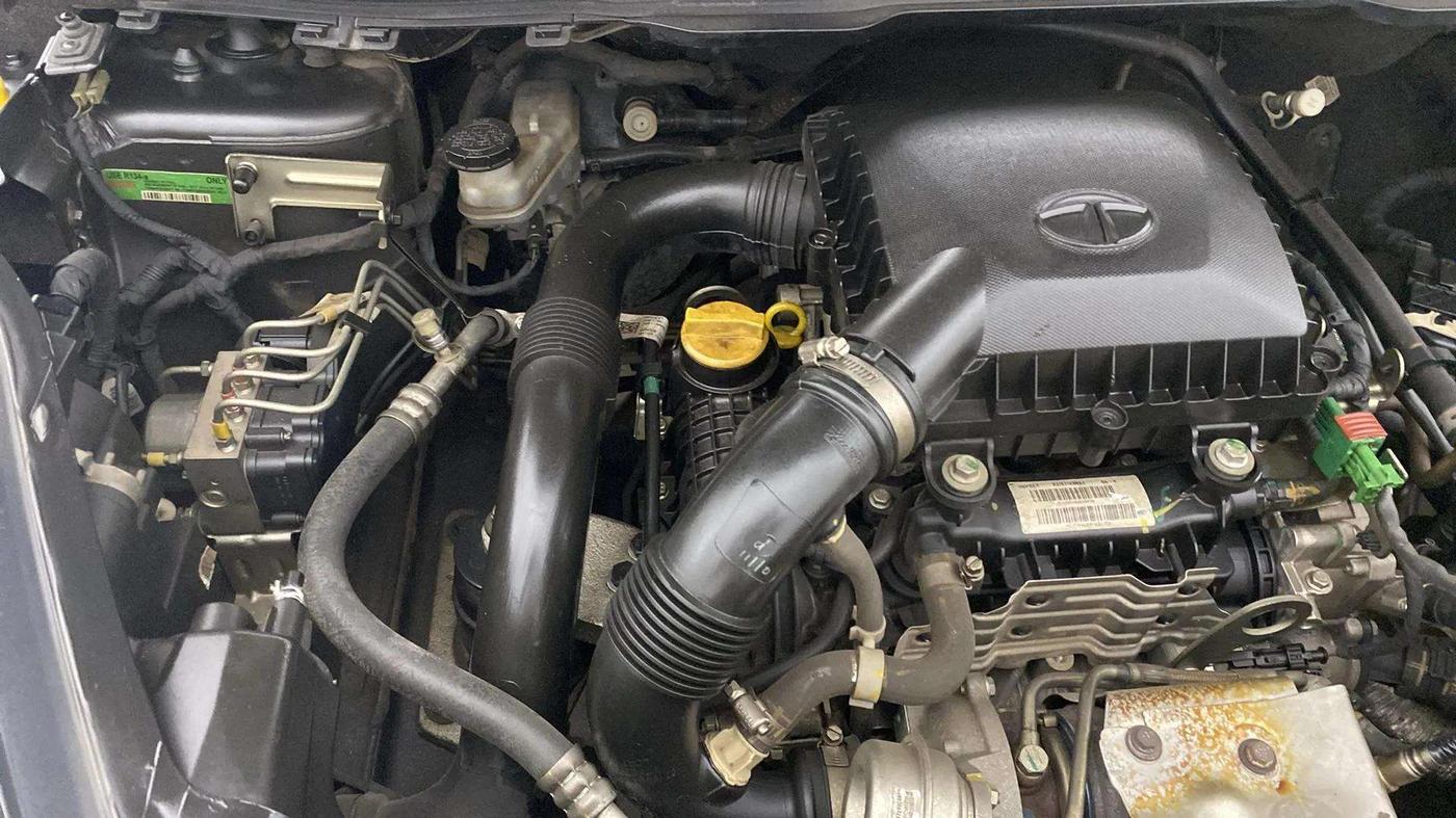 2018 Tata NEXON XZ PLUS PETROL, Petrol, Manual, 62,508 km, Engine View - Right
