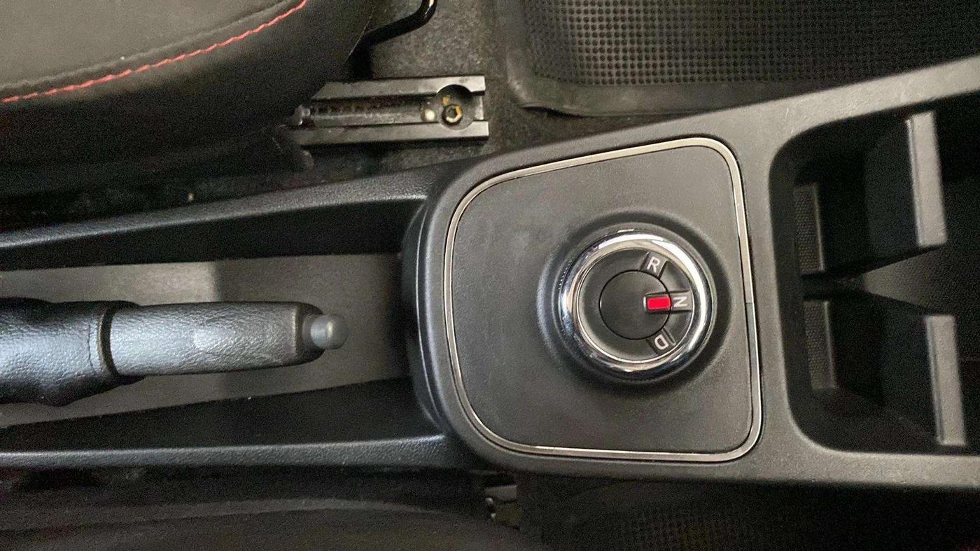 2021 Renault Kwid RXT 1.0 AMT (O), Petrol, Automatic, 90,720 km, Gear Lever