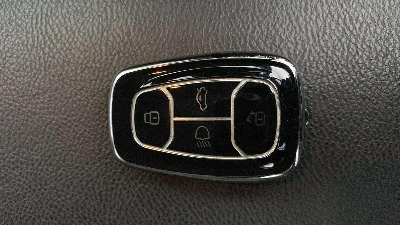 2022 Tata PUNCH ACCOMPLISHED MT, Petrol, Manual, 21,268 km, Key Close Up