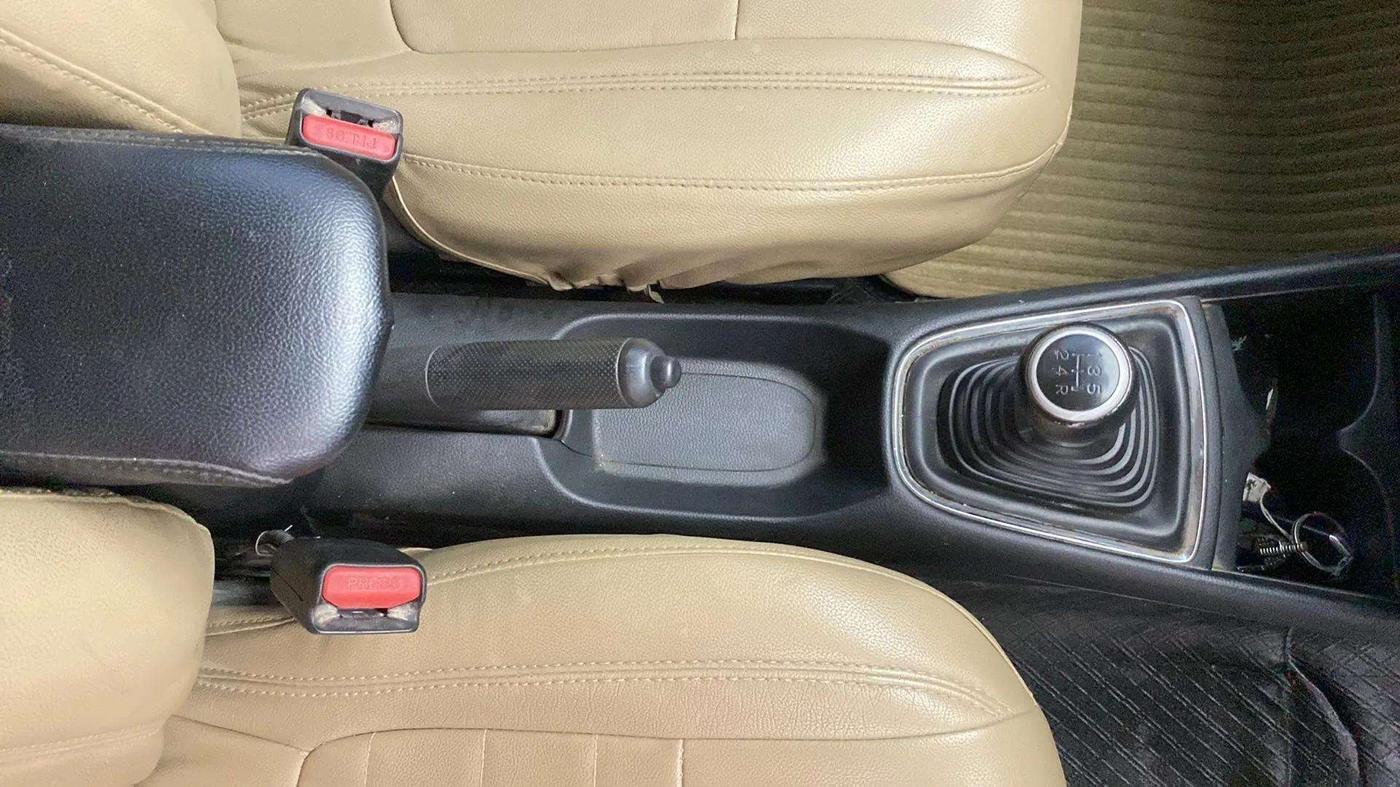 2021 Honda Amaze 1.2L I-VTEC VX, Petrol, Manual, 64,026 km, Gear Lever