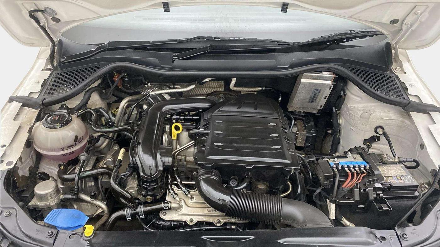 2020 Skoda Rapid ACTIVE 1.0 TSI, Petrol, Manual, 38,256 km, Engine View