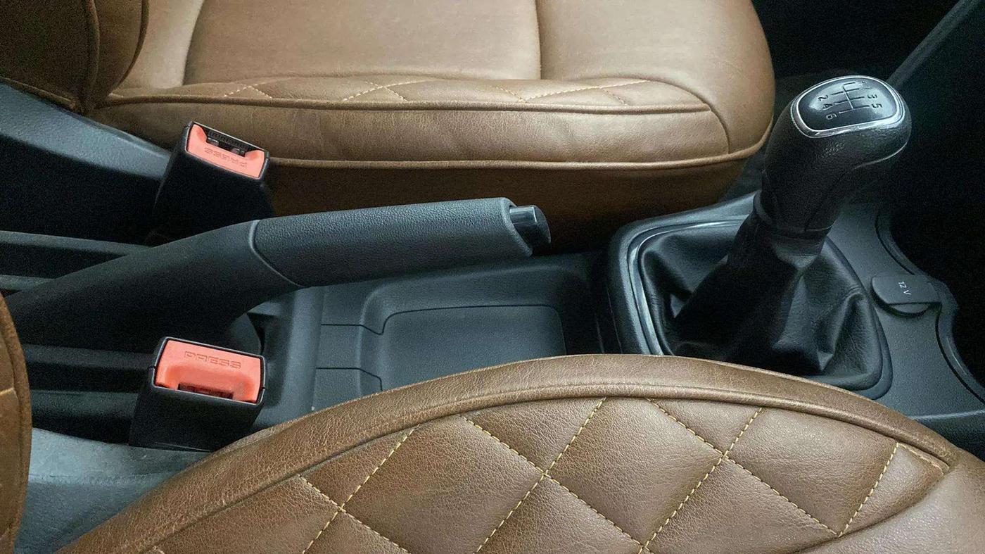 2020 Skoda Rapid ACTIVE 1.0 TSI, Petrol, Manual, 38,256 km, Gear Lever