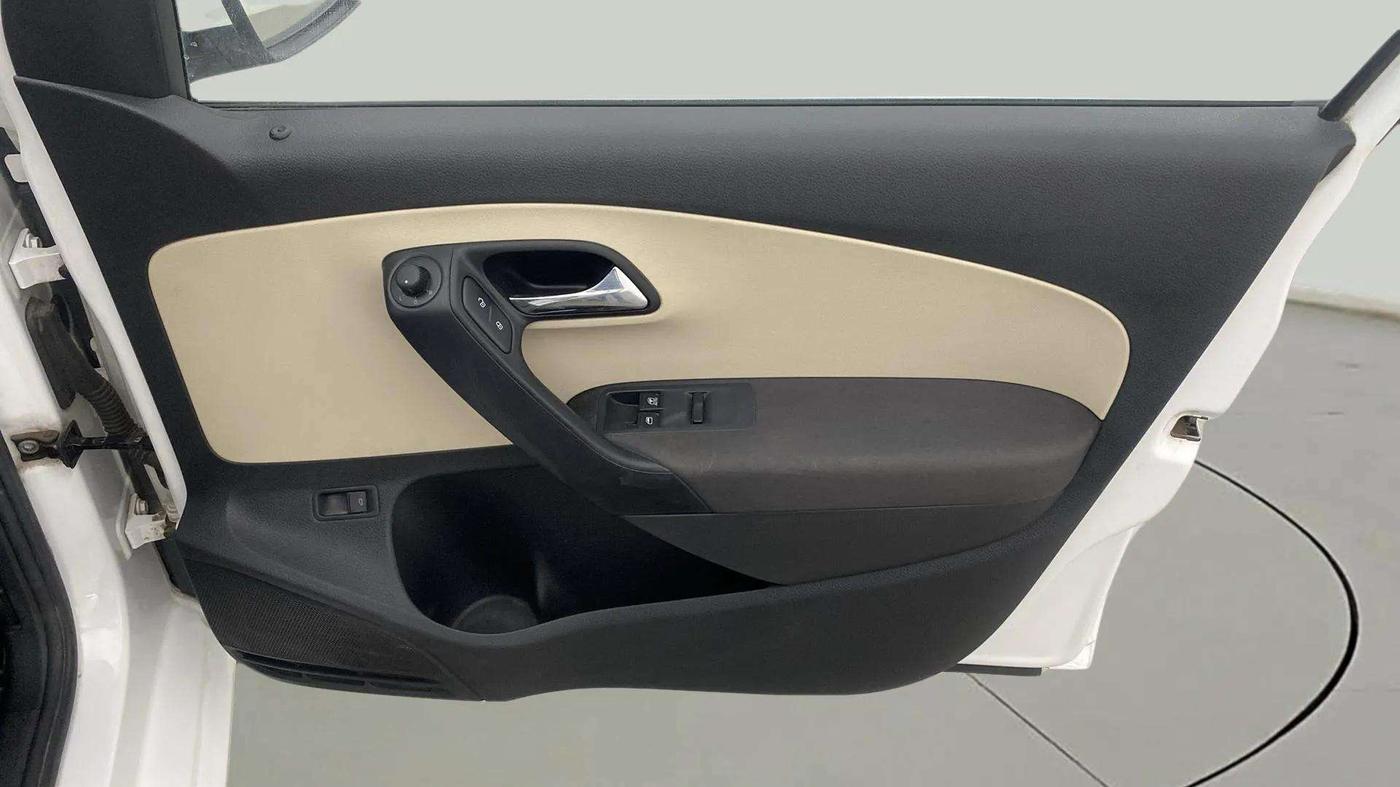 2020 Skoda Rapid ACTIVE 1.0 TSI, Petrol, Manual, 38,256 km, Driver Side Adjustment Panel