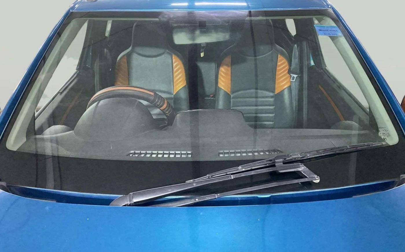 2022 Renault Kwid CLIMBER 1.0 AMT (O) DUAL TONE, Petrol, Automatic, 10,864 km, Front Windshield