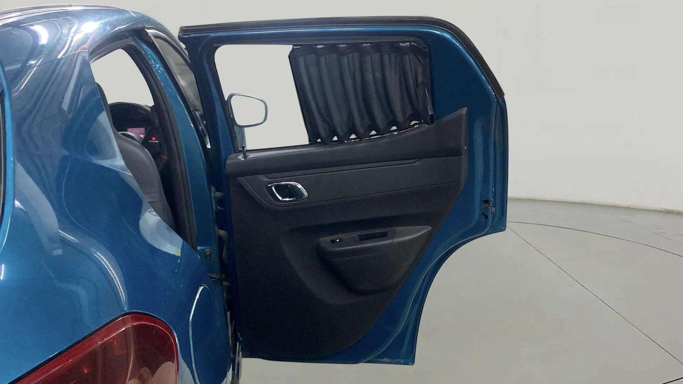 2022 Renault Kwid CLIMBER 1.0 AMT (O) DUAL TONE, Petrol, Automatic, 10,864 km, RHS Rear Door