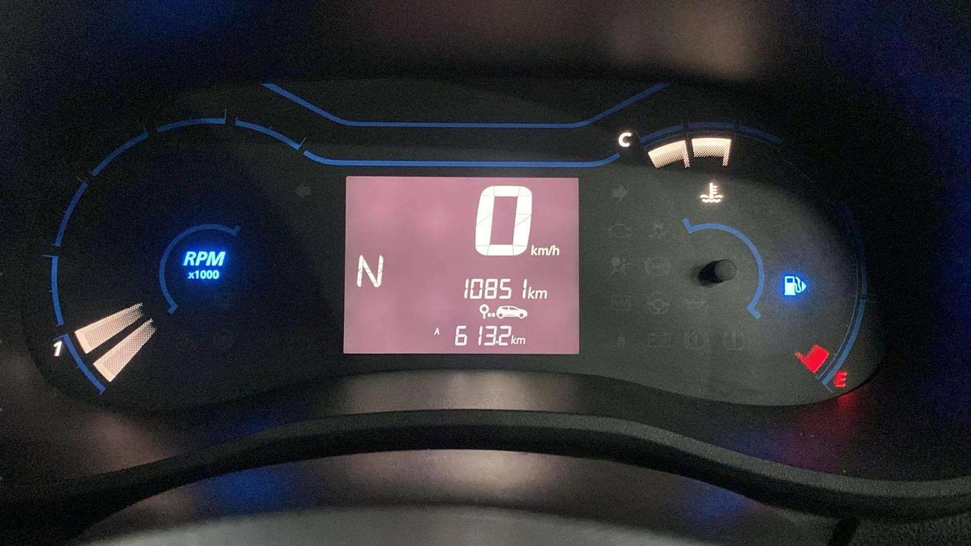 2022 Renault Kwid CLIMBER 1.0 AMT (O) DUAL TONE, Petrol, Automatic, 10,864 km, Odometer Image