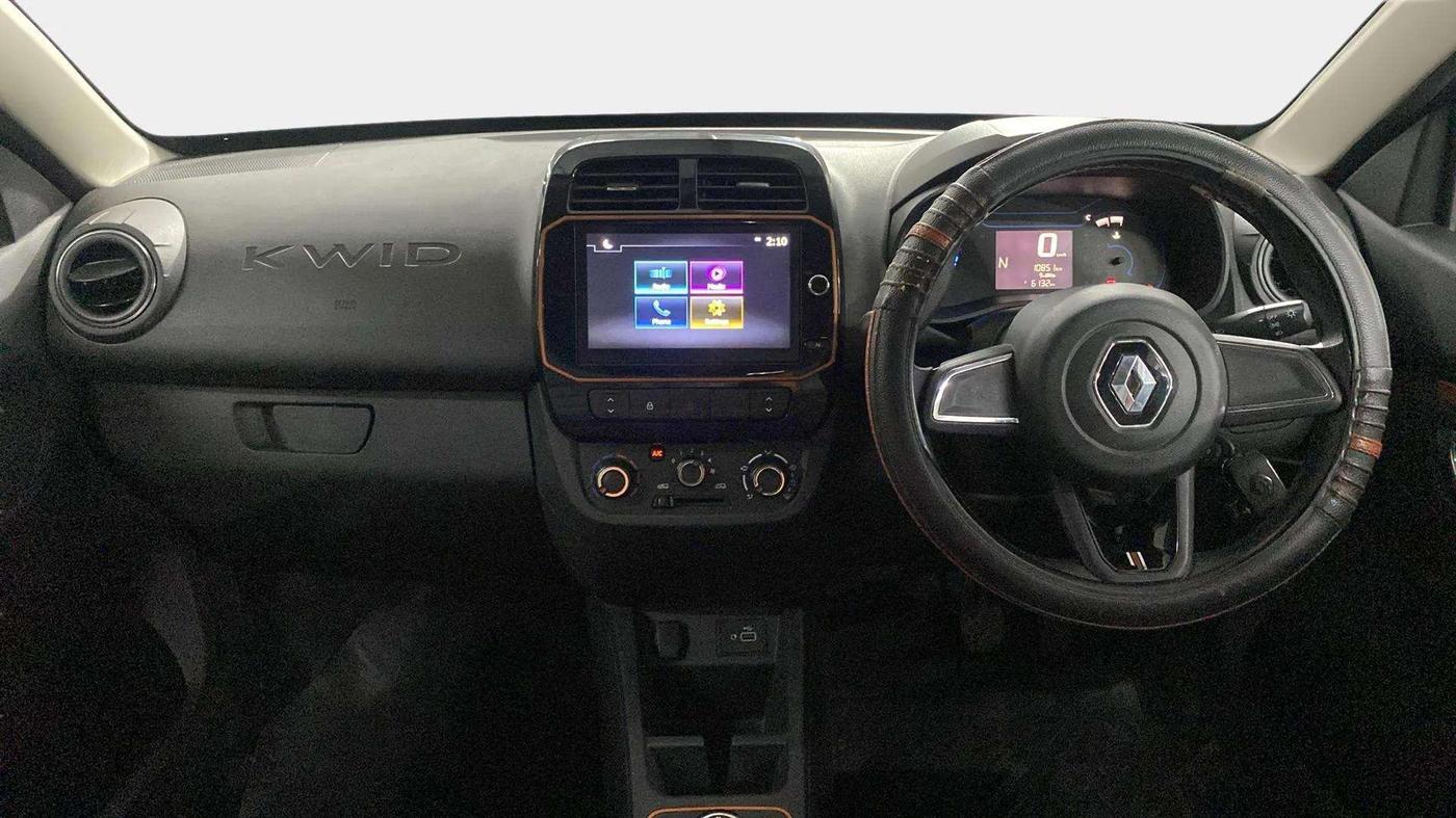 2022 Renault Kwid CLIMBER 1.0 AMT (O) DUAL TONE, Petrol, Automatic, 10,864 km, Dashboard