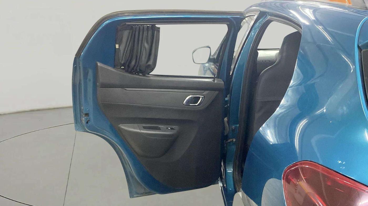 2022 Renault Kwid CLIMBER 1.0 AMT (O) DUAL TONE, Petrol, Automatic, 10,864 km, LHS Rear Door