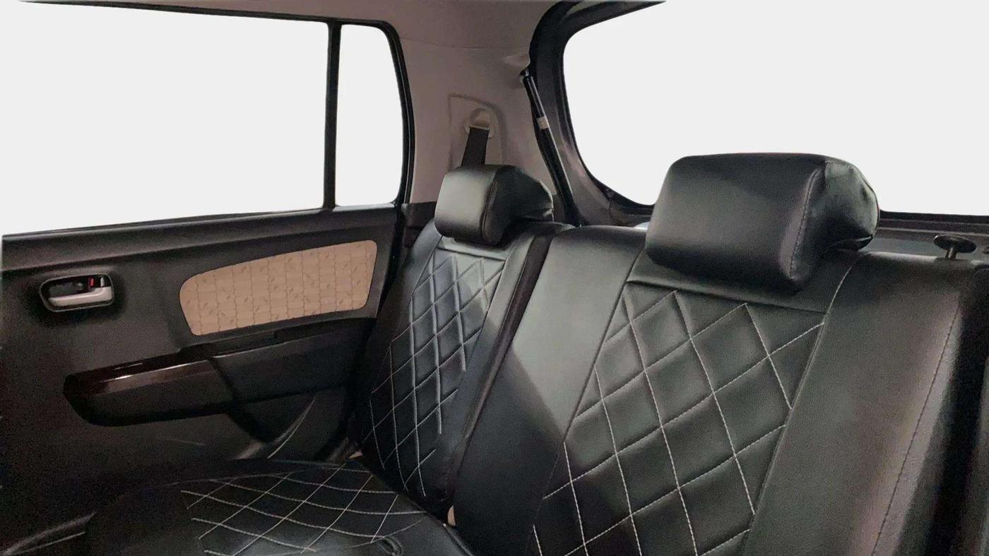 2017 Maruti Wagon R 1.0 VXI, Petrol, Manual, 16,558 km, Right Side Rear Door Cabin