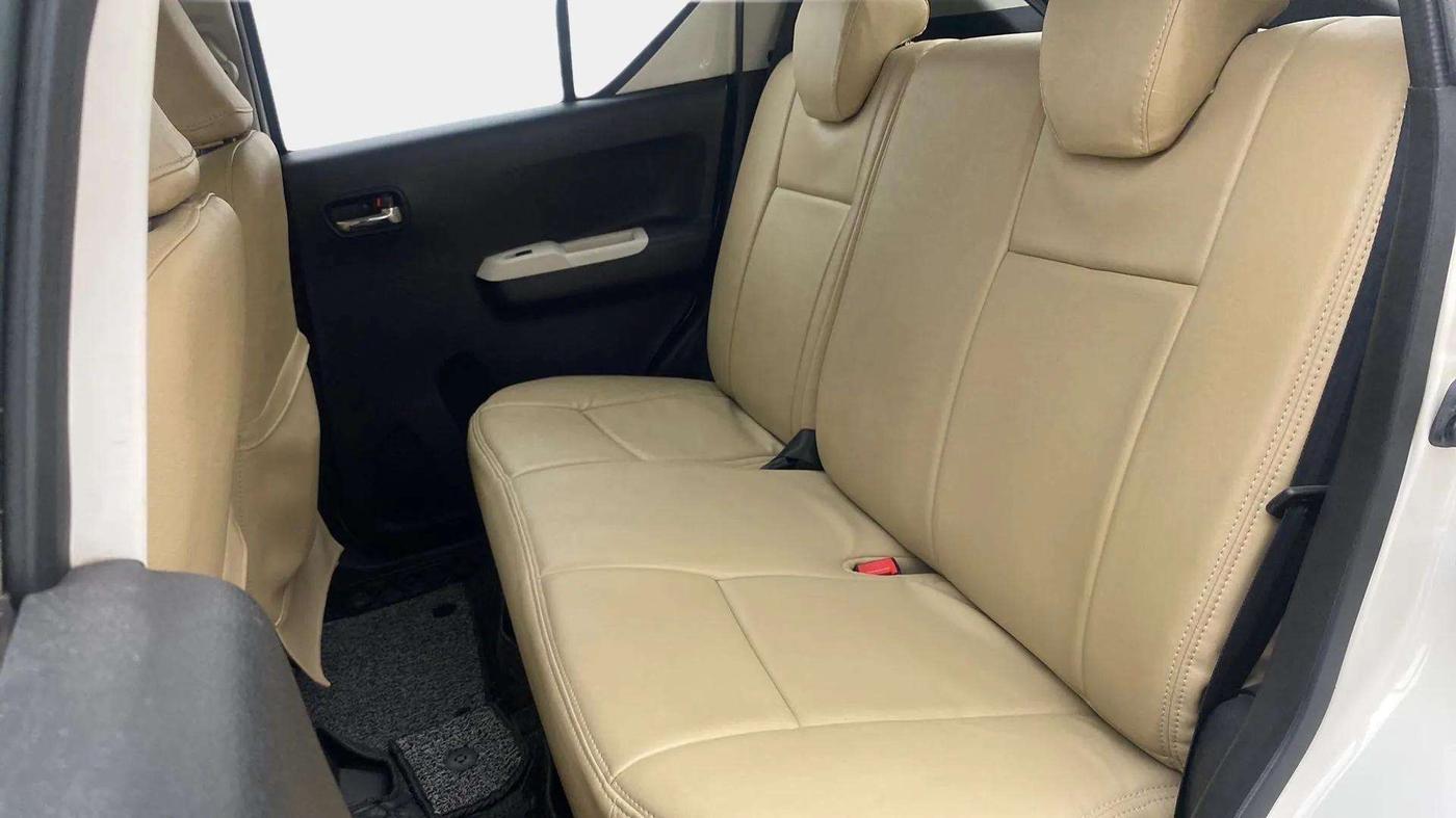 2017 Maruti IGNIS ZETA 1.2 AMT, Petrol, Automatic, 67,686 km, Right Side Rear Door Cabin