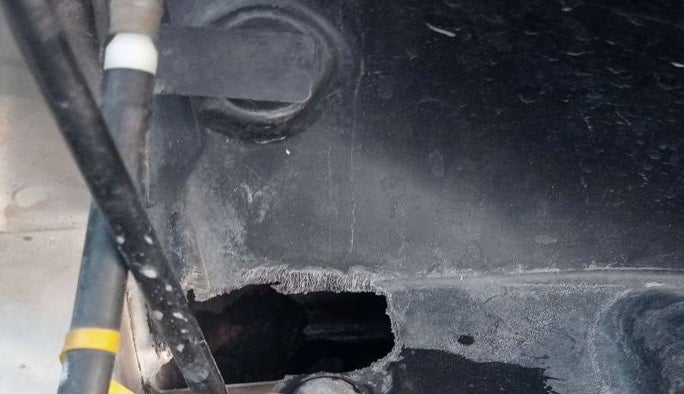 2017 Maruti IGNIS ZETA 1.2 AMT, Petrol, Automatic, 67,602 km, Bonnet (hood) - Cowl vent panel has minor damage