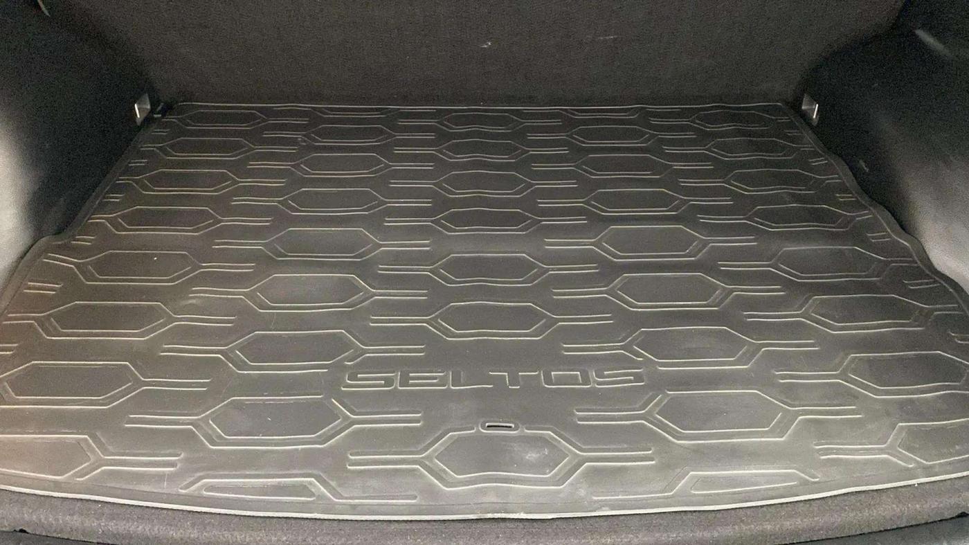 2023 KIA SELTOS HTK PLUS 1.5, Petrol, Manual, 15,350 km, Boot Inside