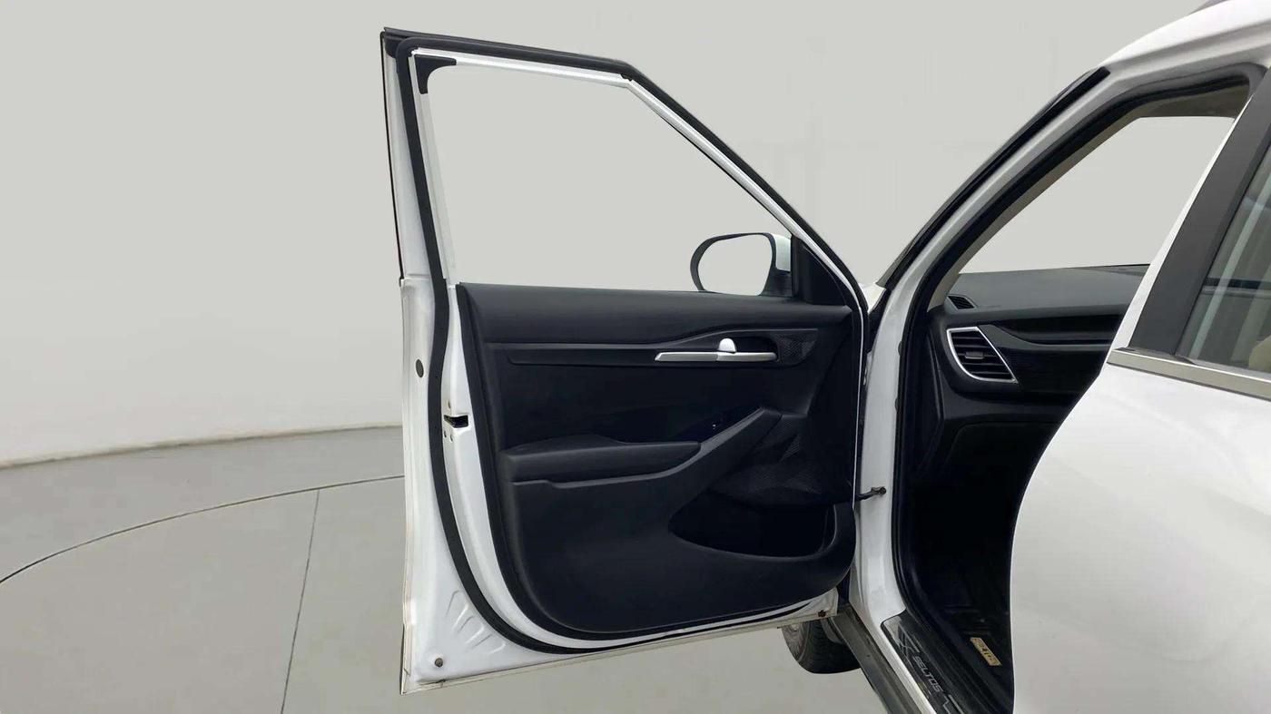 2023 KIA SELTOS HTK PLUS 1.5, Petrol, Manual, 15,350 km, LHS Front Door