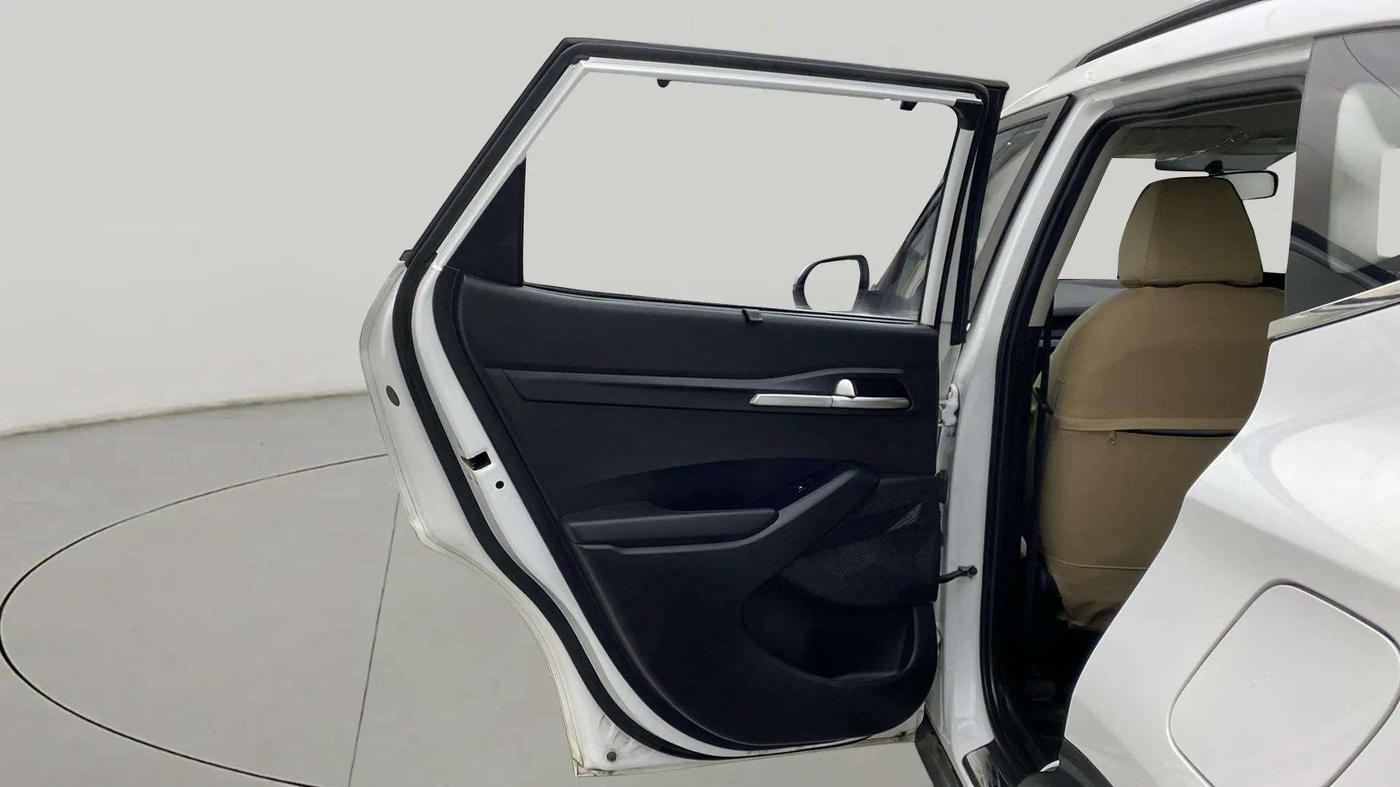 2023 KIA SELTOS HTK PLUS 1.5, Petrol, Manual, 15,350 km, LHS Rear Door