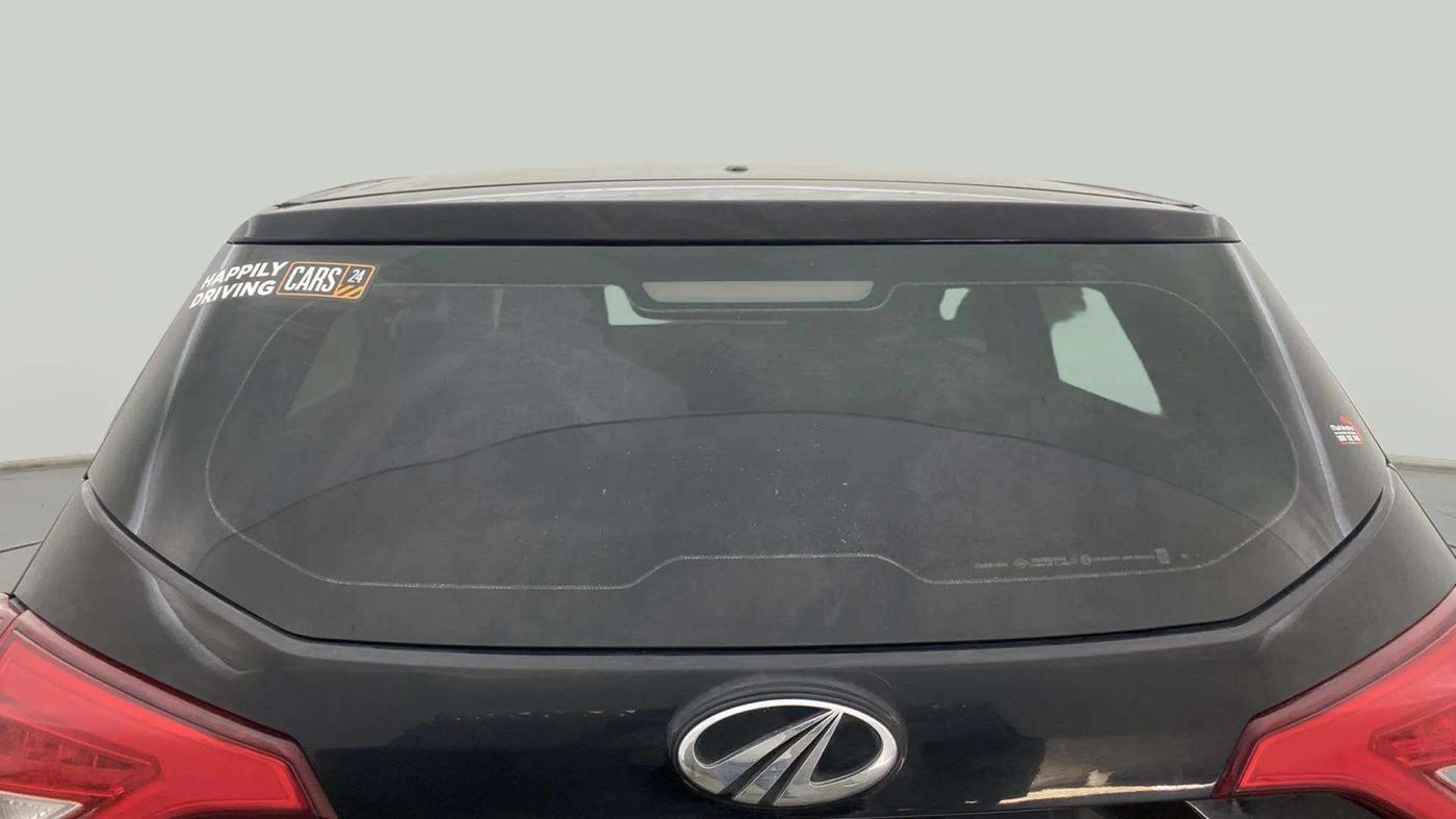 2021 Mahindra XUV300 W4 1.2 PETROL, Petrol, Manual, 17,830 km, Rear Windshield