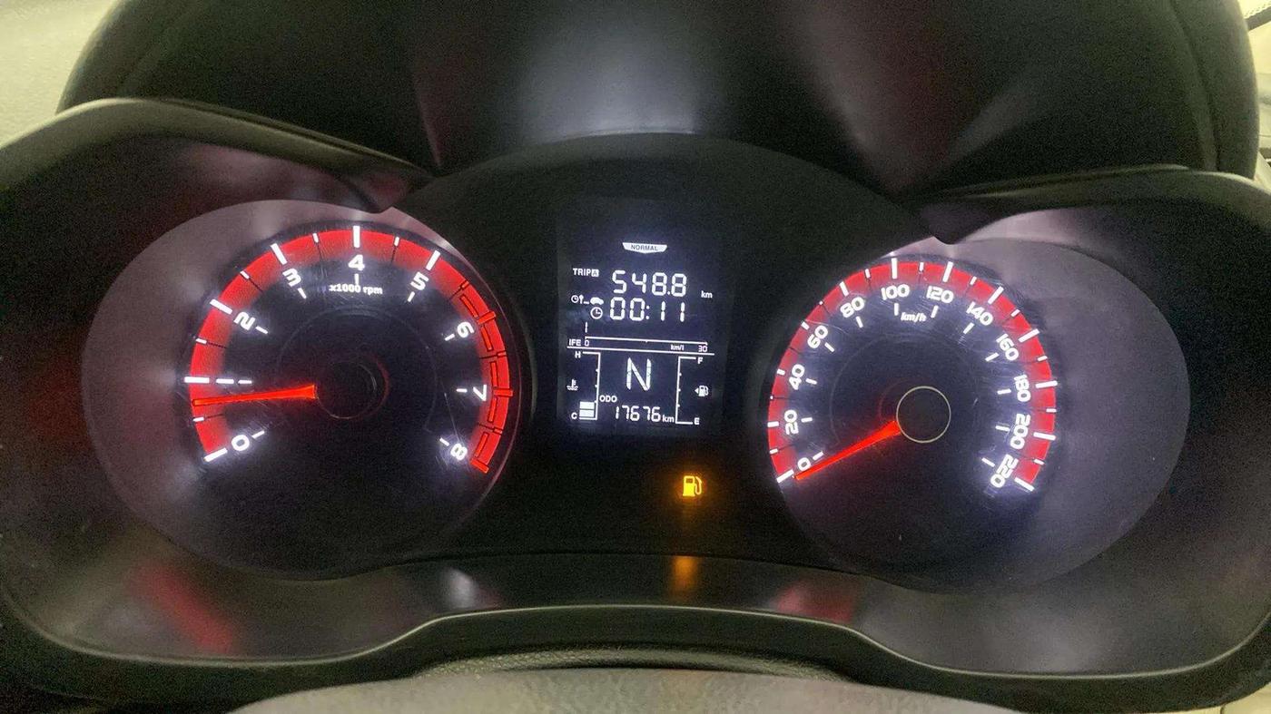 2021 Mahindra XUV300 W4 1.2 PETROL, Petrol, Manual, 17,830 km, Odometer Image