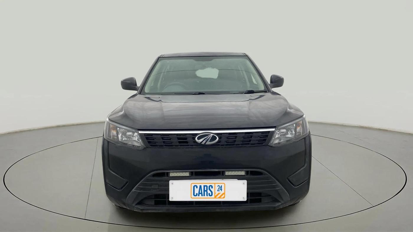 2021 Mahindra XUV300 W4 1.2 PETROL, Petrol, Manual, 17,830 km, Front
