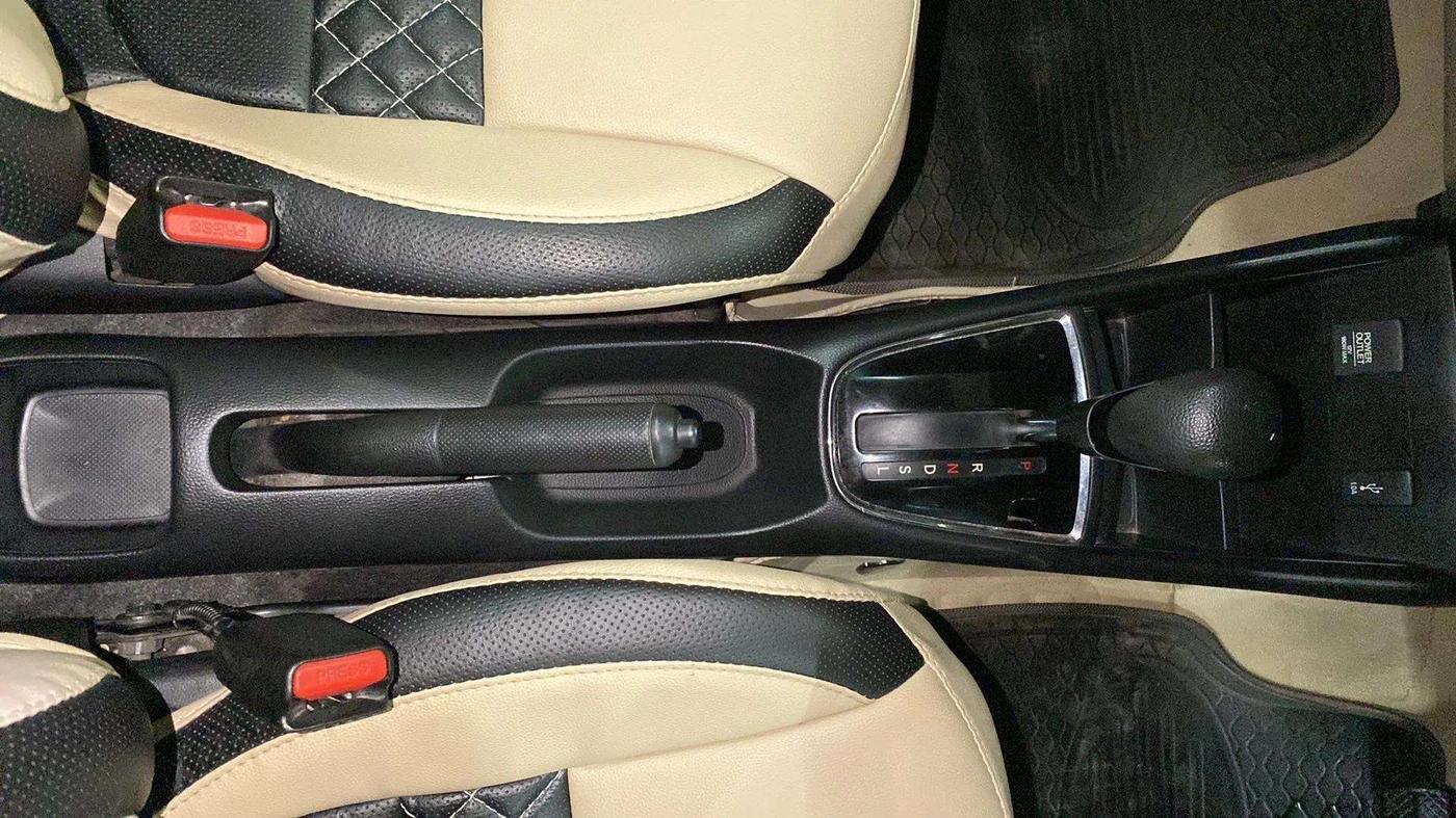 2020 Honda Amaze 1.5L I-DTEC V CVT, Diesel, Automatic, 29,084 km, Gear Lever
