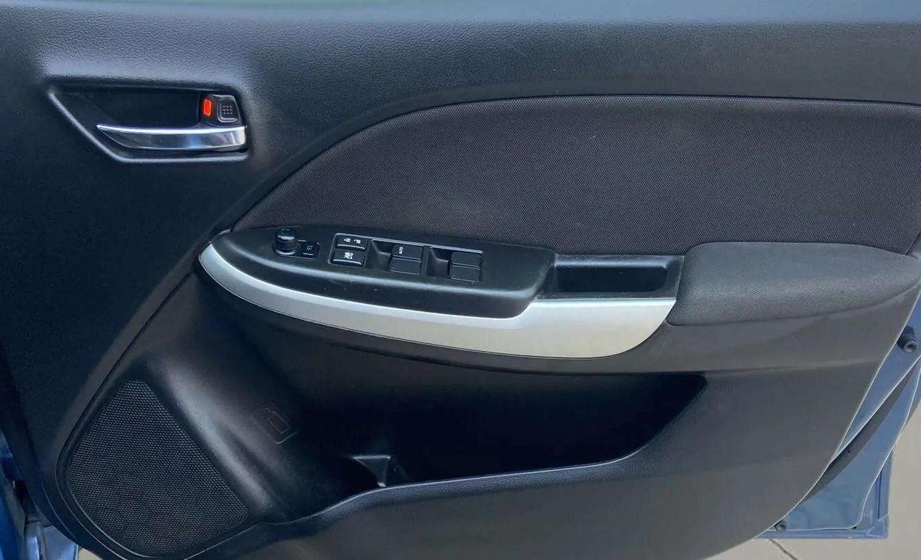 2017 Maruti Baleno ZETA PETROL 1.2, Petrol, Manual, 67,891 km, Driver Side Door Panels Control