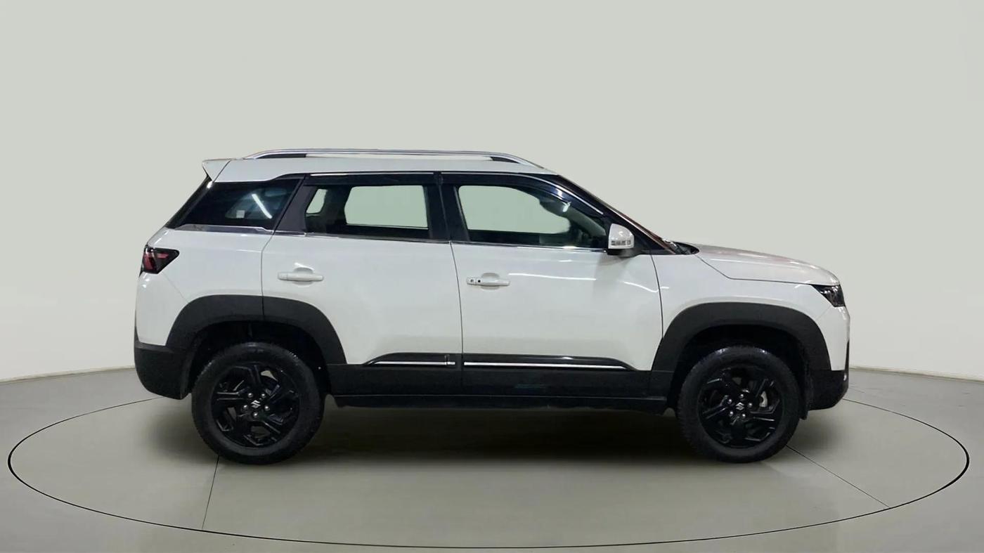 2023 Maruti BREZZA ZXI, Petrol, Manual, 6,618 km, Right Side View