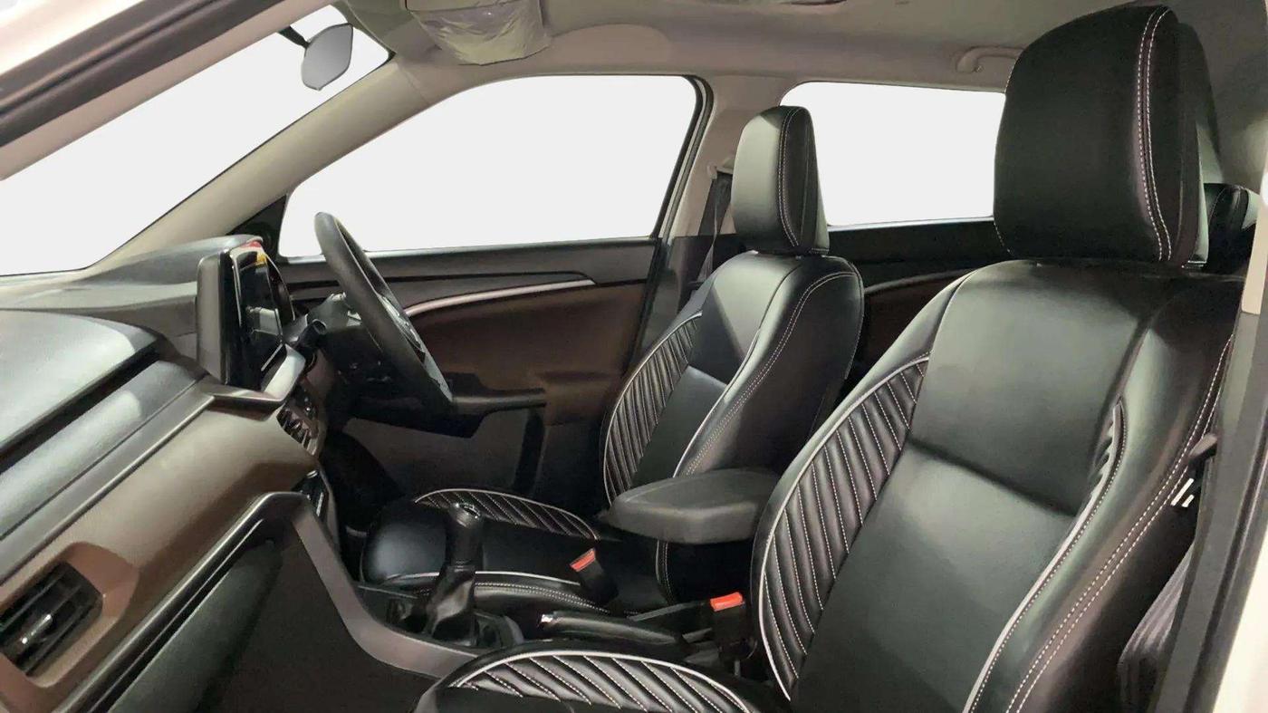 2023 Maruti BREZZA ZXI, Petrol, Manual, 6,618 km, Right Side Front Door Cabin