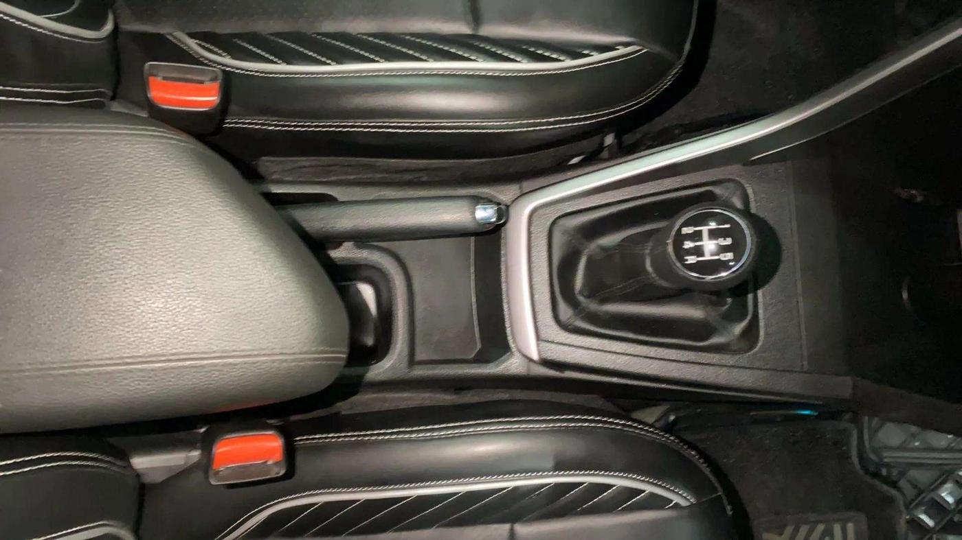 2023 Maruti BREZZA ZXI, Petrol, Manual, 6,618 km, Gear Lever