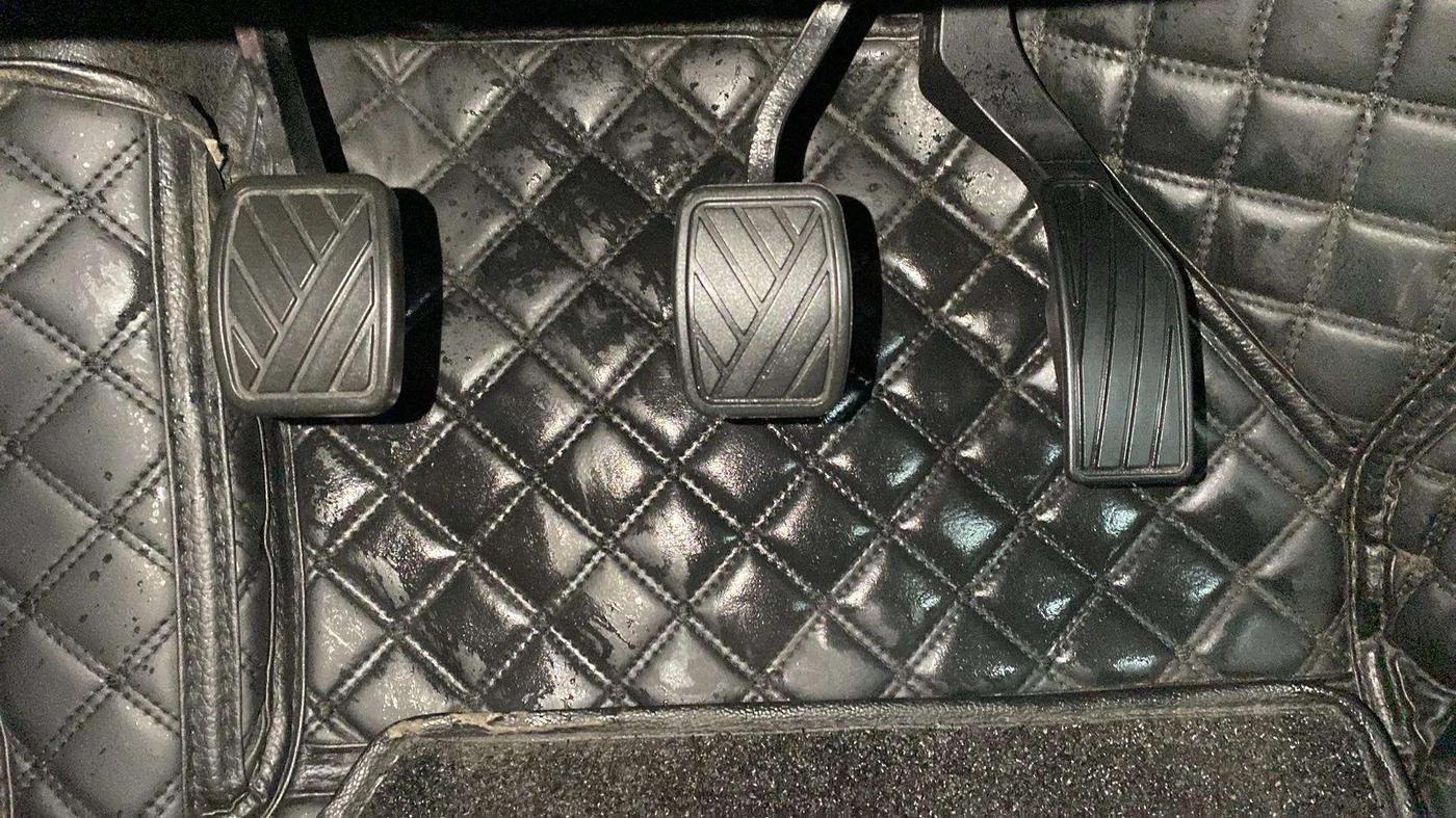 2023 Maruti BREZZA ZXI, Petrol, Manual, 6,618 km, Pedals