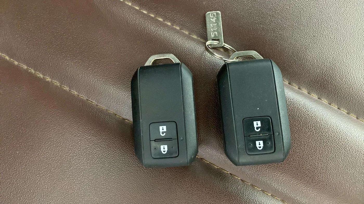 2021 Maruti Baleno ZETA PETROL 1.2, Petrol, Manual, 61,316 km, Key Close Up