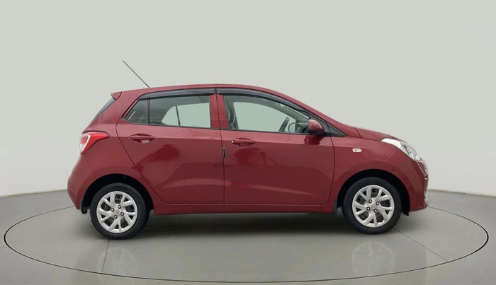 2017 Hyundai Grand i10 SPORTZ 1.2 KAPPA VTVT, Petrol, Manual, 18,112 km, Right Side View