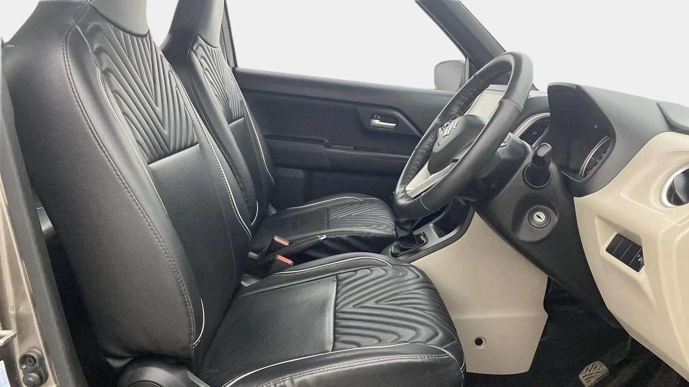 2019 Maruti New Wagon-R ZXI 1.2, Petrol, Manual, 34,068 km, Right Side Front Door Cabin