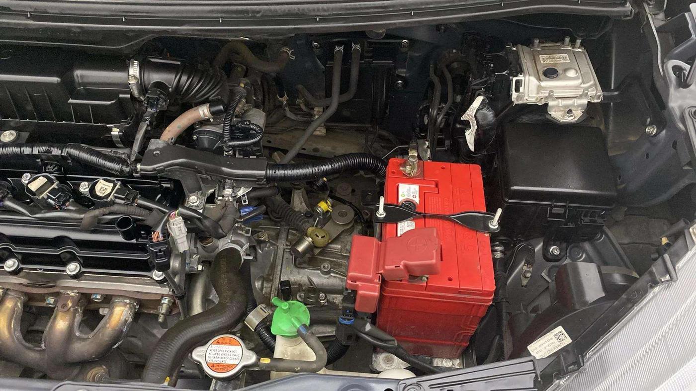 2019 Maruti New Wagon-R ZXI 1.2, Petrol, Manual, 34,068 km, Engine View - Left