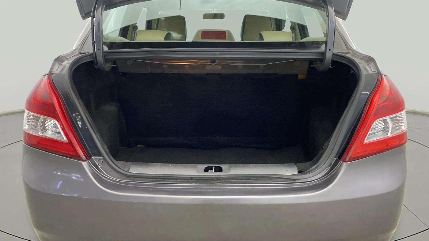 2014 Maruti Swift Dzire VXI, Petrol, Manual, 90,141 km, Boot Door Open