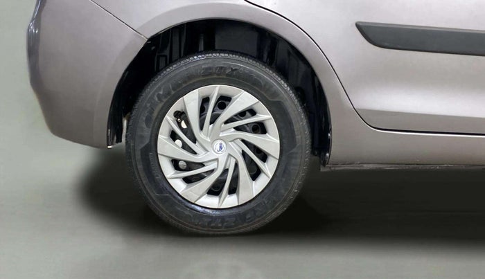 2014 Maruti Swift Dzire VXI, Petrol, Manual, 90,141 km, Right Rear Wheel