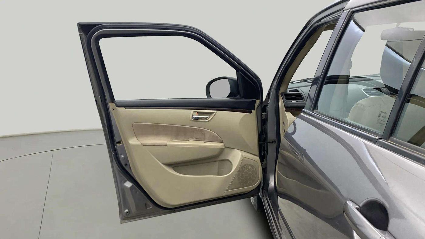 2014 Maruti Swift Dzire VXI, Petrol, Manual, 90,141 km, LHS Front Door