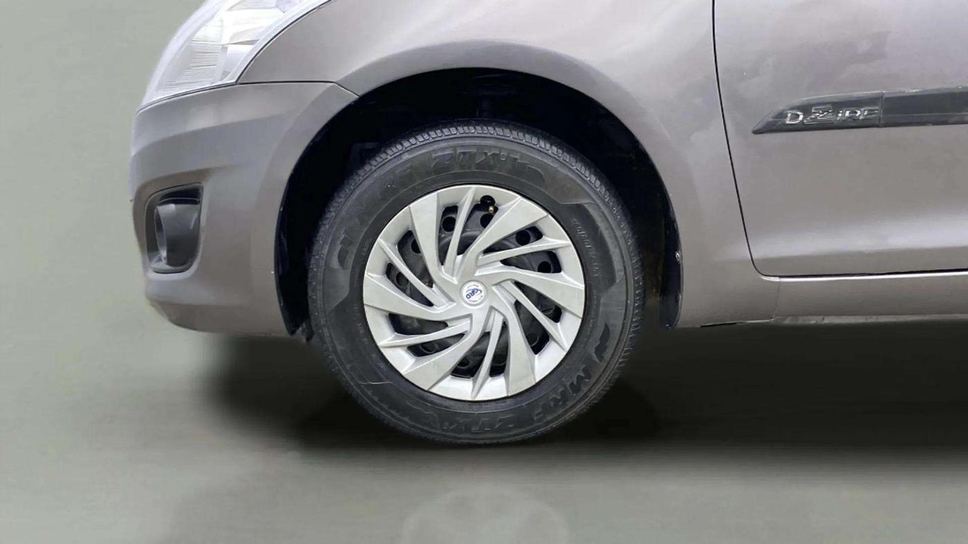 2014 Maruti Swift Dzire VXI, Petrol, Manual, 90,141 km, Left Front Wheel
