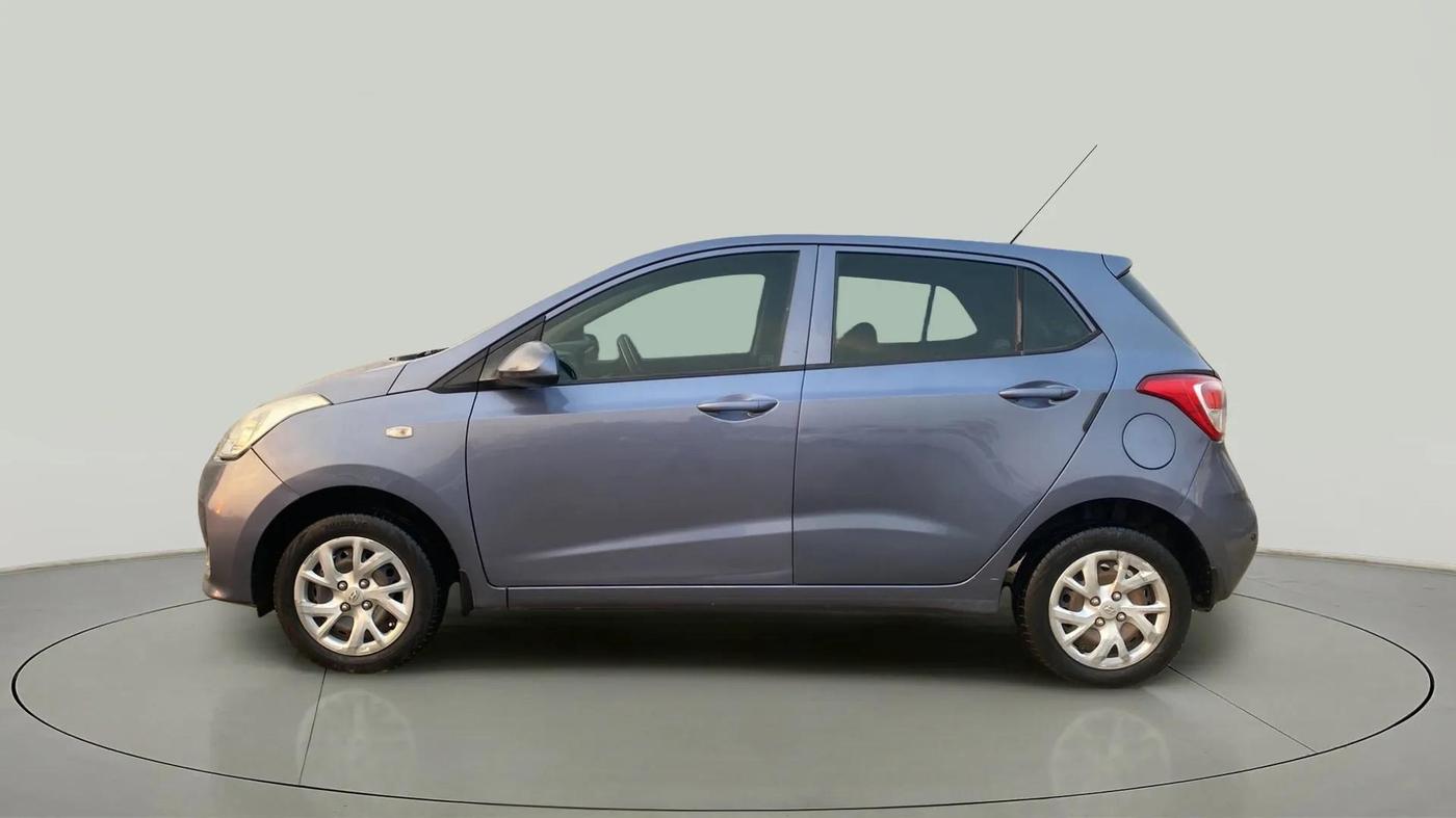 2017 Hyundai Grand i10 SPORTZ 1.2 KAPPA VTVT, Petrol, Manual, 68,107 km, Left Side