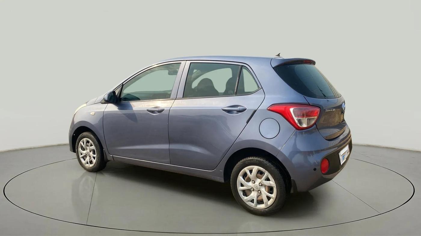 2017 Hyundai Grand i10 SPORTZ 1.2 KAPPA VTVT, Petrol, Manual, 68,107 km, Left Back Diagonal