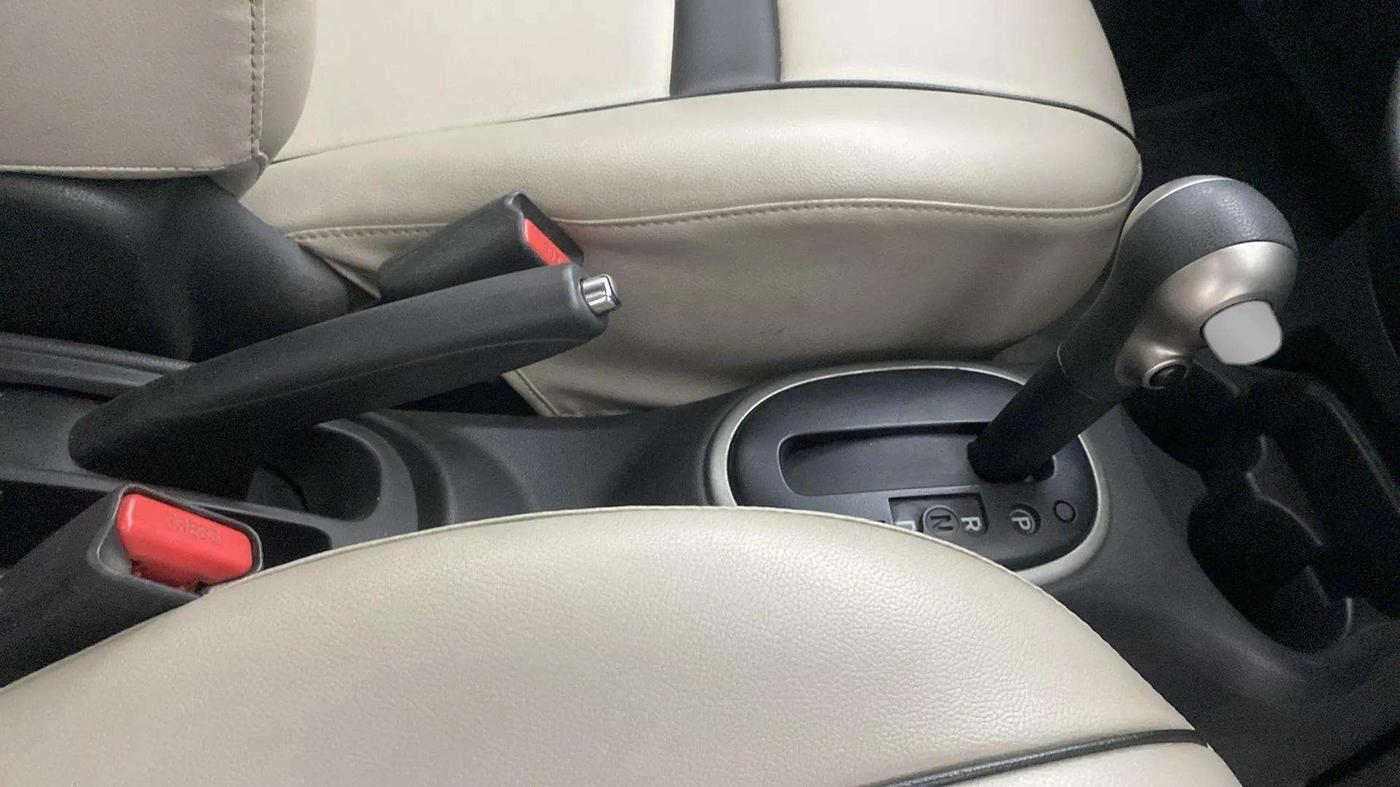 2018 Nissan Micra XL CVT, Petrol, Automatic, 58,813 km, Gear Lever