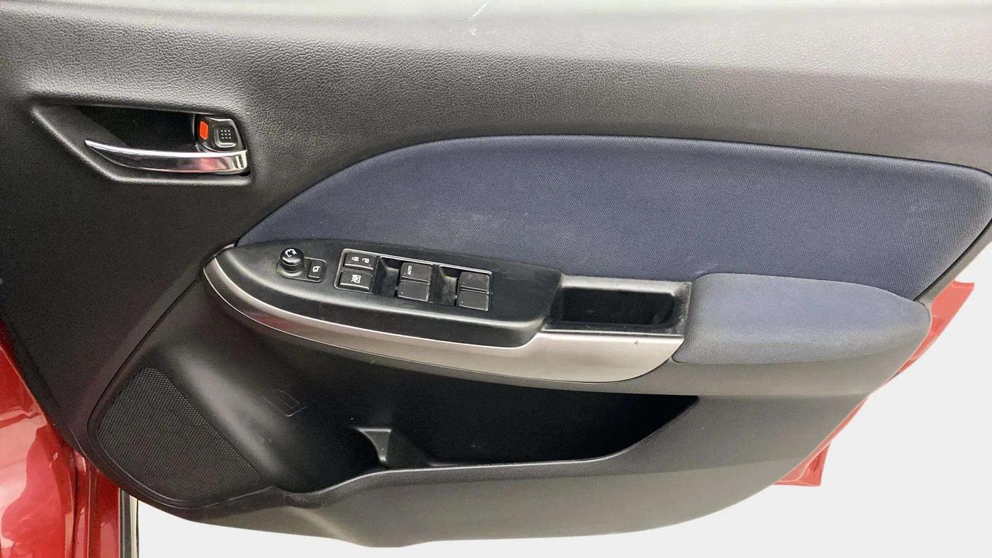 2021 Maruti Baleno ZETA CVT PETROL 1.2, Petrol, Automatic, 38,028 km, Driver Side Door Panels Control