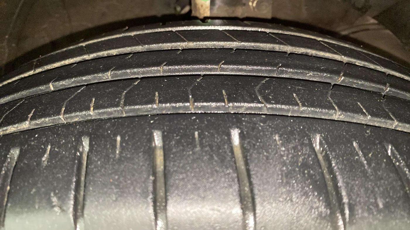 2021 Maruti Baleno ZETA CVT PETROL 1.2, Petrol, Automatic, 38,028 km, Right Front Tyre Tread