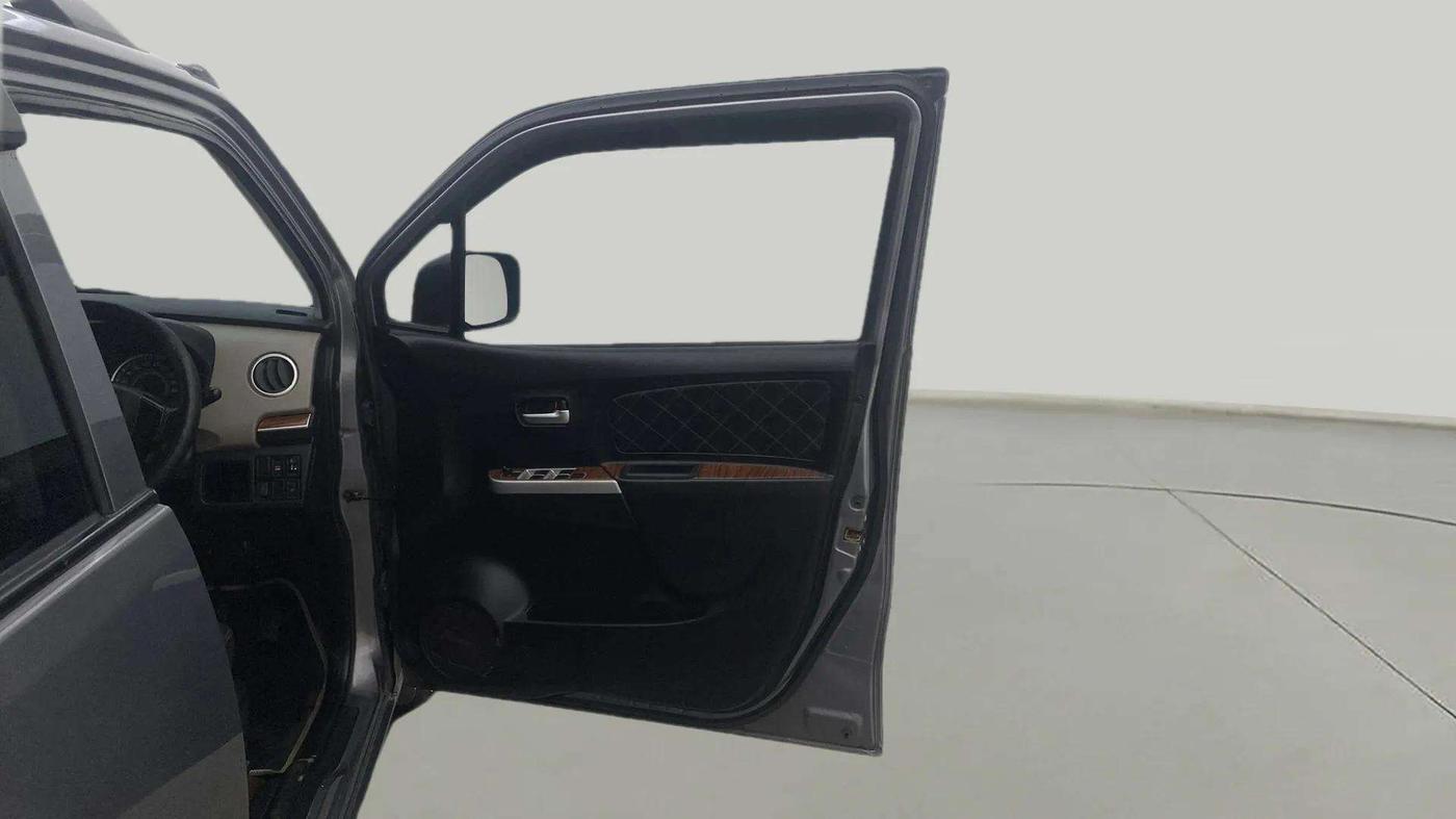 2016 Maruti Wagon R 1.0 VXI, Petrol, Manual, 44,292 km, RHS Front Door