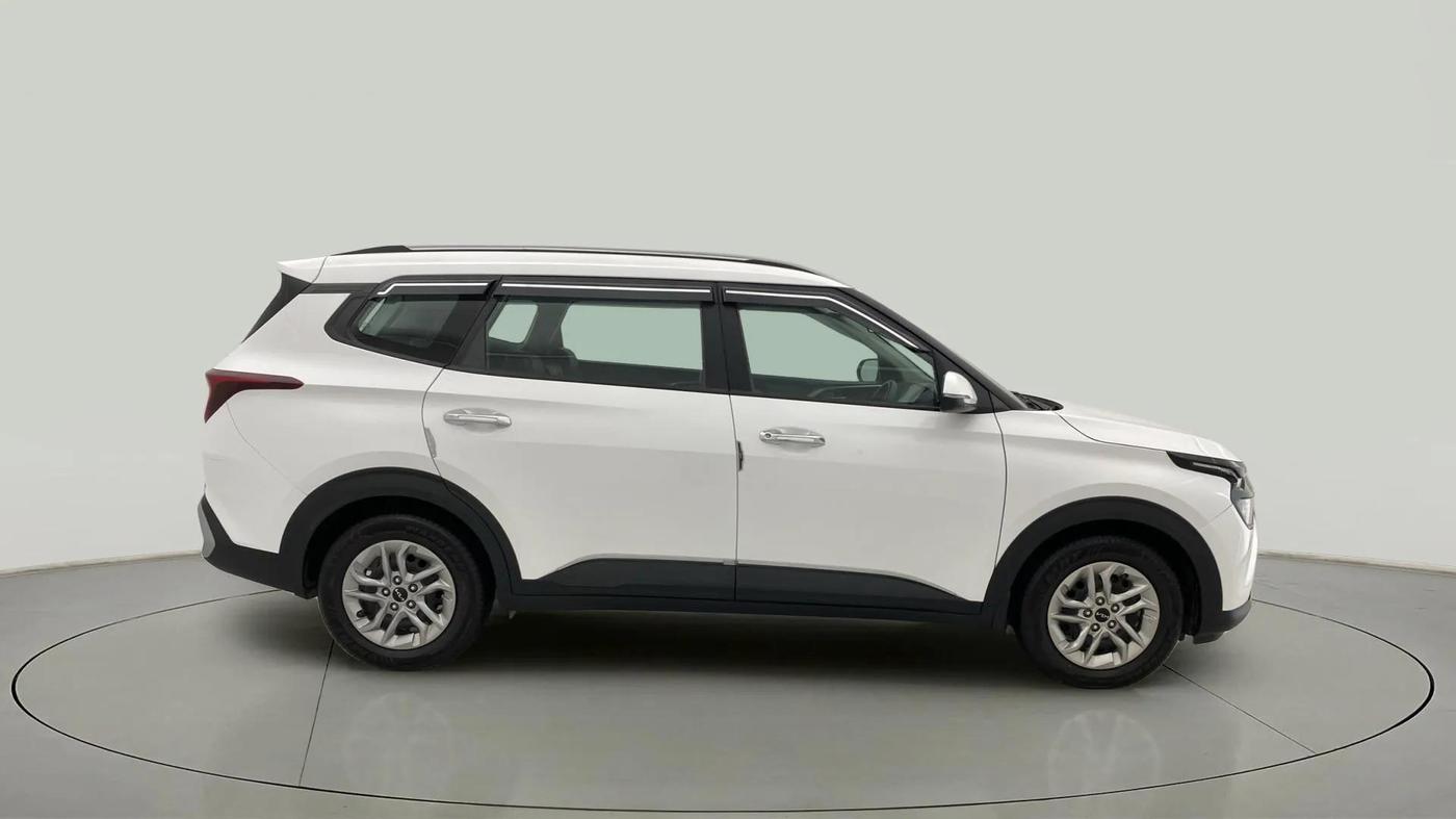 2024 KIA CARENS PRESTIGE 1.5 DIESEL IMT 7 STR, Diesel, Manual, 18,825 km, Right Side View