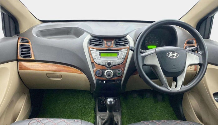 2016 Hyundai Eon ERA PLUS (O), Petrol, Manual, 50,852 km, Dashboard
